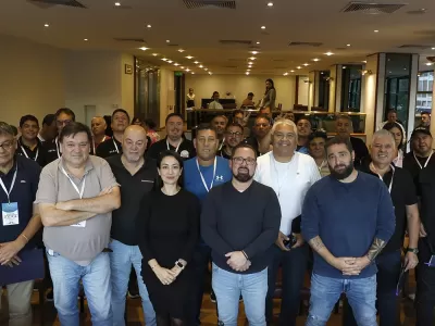 Estibadores destacan la formación en seguridad laboral y llaman a profundizar la unidad en los puertos