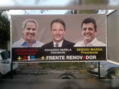 Del massismo al escándalo libertario: la caída de Eduardo Varela en Merlo