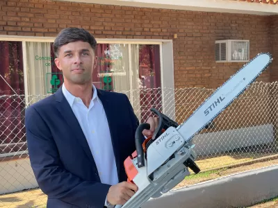 Concejal santafesino electo de La Libertad Avanza protagoniza un escándalo a golpes con un periodista en Funes