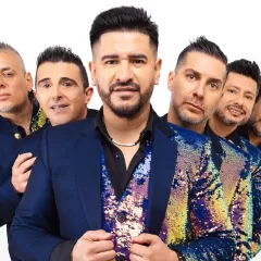 &iexcl;R&aacute;faga inicia su gira mundial!