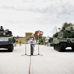 El Ej&eacute;rcito de Austria recibi&oacute; sus primeros tanques Leopard 2 y veh&iacute;culos IFV Ulan modernizados