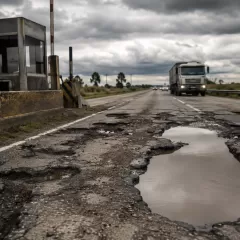 Usuarios viales bonaerenses lanzan una dura proclama contra los peajes y el estado de las rutas