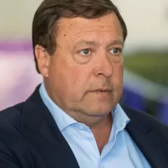 Tras el allanamiento, una publicaci&oacute;n vincul&oacute; a Alberto Weretilneck con una investigaci&oacute;n sobre negocios y el poder pol&iacute;tico en Cipolletti