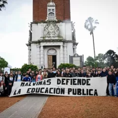 Leo Nardini acompa&ntilde;&oacute; a estudiantes de Malvinas Argentinas y exigi&oacute; que se cumpla la Ley de Financiamiento Universitario