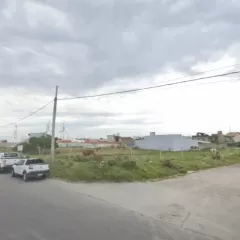Dispararon a un joven marplatense en la costa para robarle el auto y lucha por su vida
